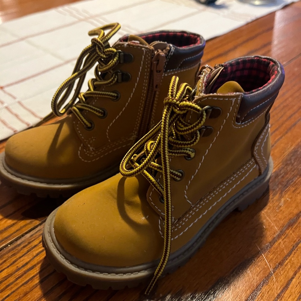 Toddler boots